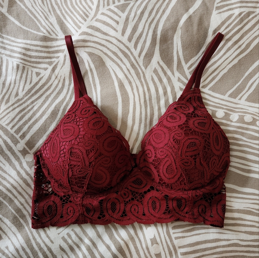 Victoria's Secret Wireless Push-Up Bralette